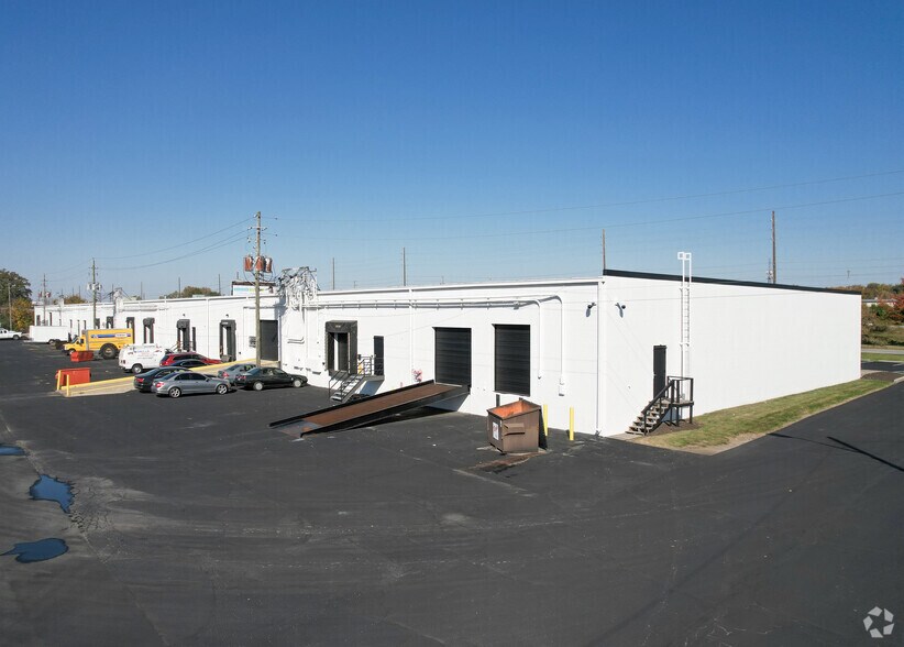5303-5331 W 86th St, Indianapolis, IN à louer - Photo de l’immeuble – Image 2 sur 11