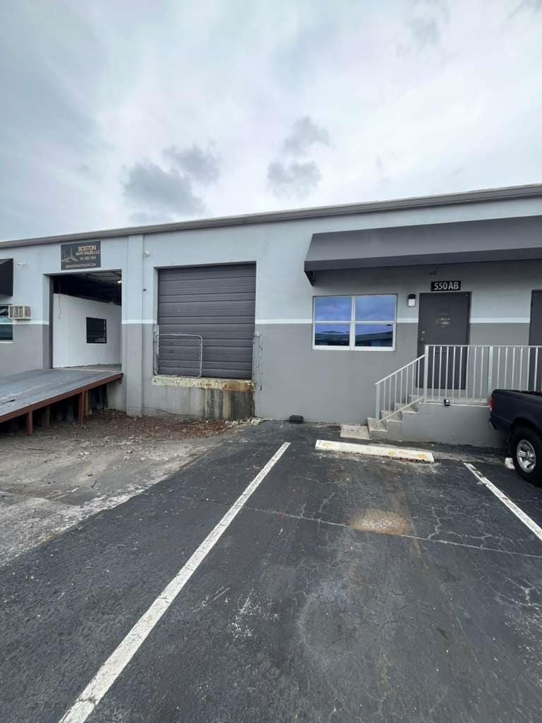 400-650 NE 27th St, Pompano Beach, FL à louer Photo intérieure– Image 1 sur 4