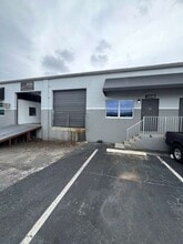 400-650 NE 27th St, Pompano Beach, FL à louer Photo intérieure– Image 1 sur 4