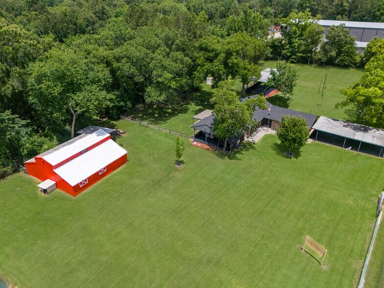 31114 Dobbin Huffsmith Rd, Magnolia, TX à vendre - Photo de l’immeuble – Image 3 sur 9