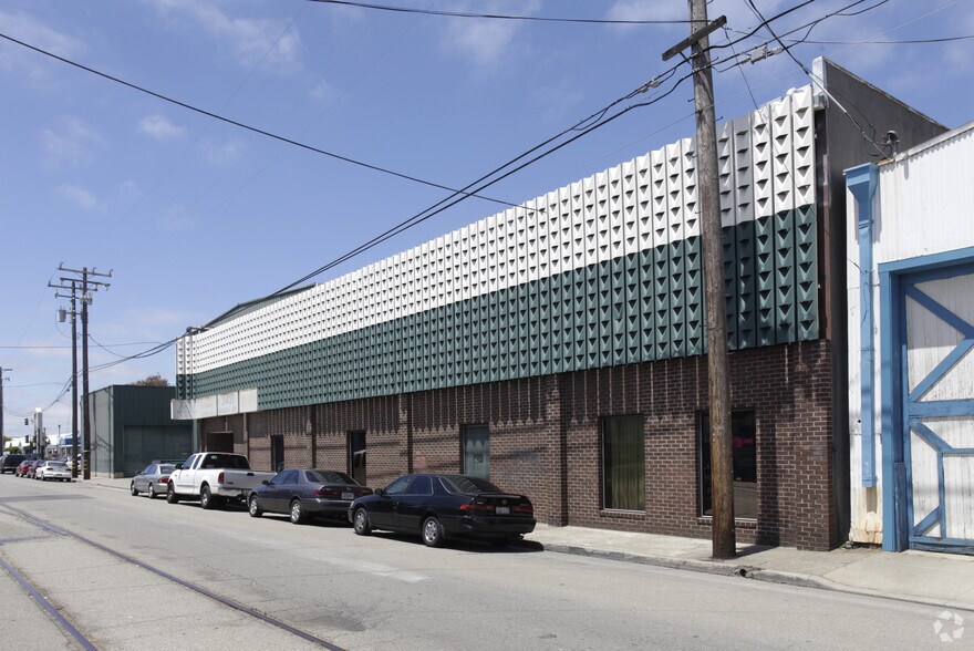 2421 Blanding Ave, Alameda, CA à vendre - Photo de l’immeuble – Image 2 sur 14