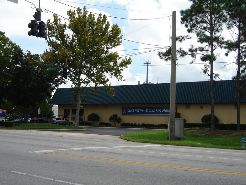 4506 L B Mcleod Rd, Orlando, FL à louer - Photo de l’immeuble – Image 3 sur 11