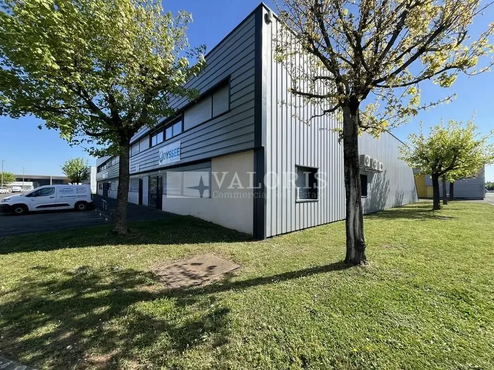 1 Rue De La Perlerie, Vaulx-en-Velin à louer Photo de l’immeuble– Image 1 sur 4