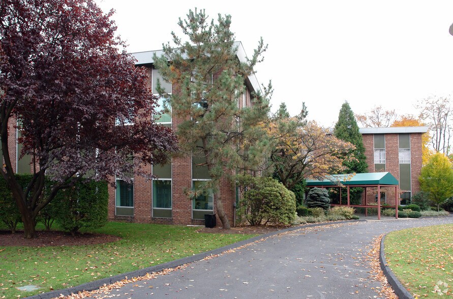 445 Godwin Ave, Midland Park, NJ à louer - Photo de l’immeuble – Image 1 sur 13