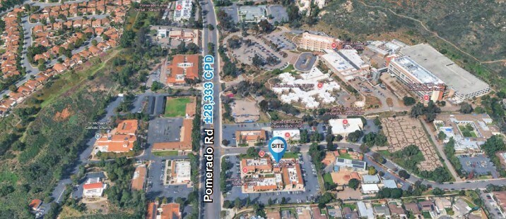 15525 Pomerado Rd, Poway, CA à louer Photo principale– Image 1 sur 3