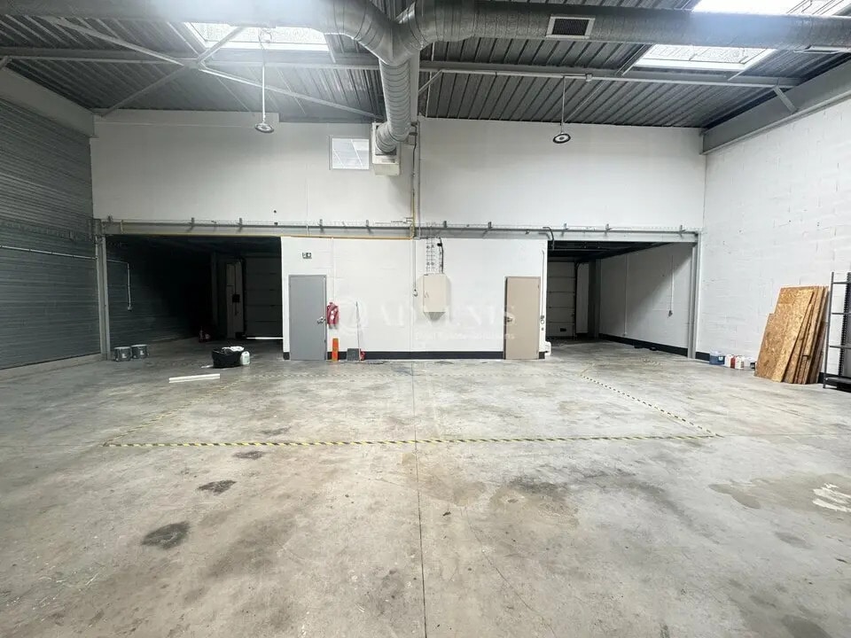 Local d’activités dans Villetaneuse à louer Photo intérieure– Image 1 sur 9