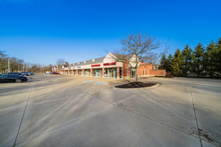 20886-20942 Drake Rd, Strongsville, OH à louer - Photo de l’immeuble – Image 2 sur 28