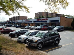 1703-1759 W Algonquin Rd, Mount Prospect, IL à louer Photo de l’immeuble– Image 1 sur 3