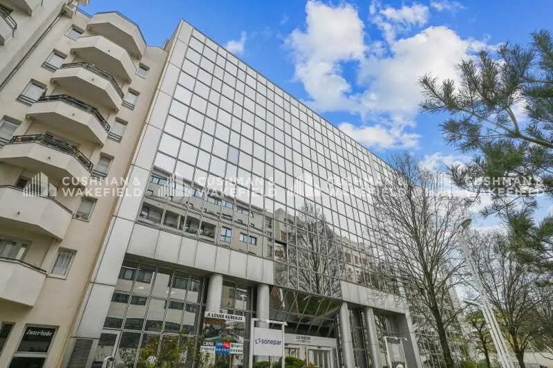 Bureau dans Montrouge à vendre - Photo de l’immeuble – Image 1 sur 15