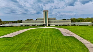 Plus de détails pour 901 N Batavia Ave, Batavia, IL - Industriel/Logistique à vendre