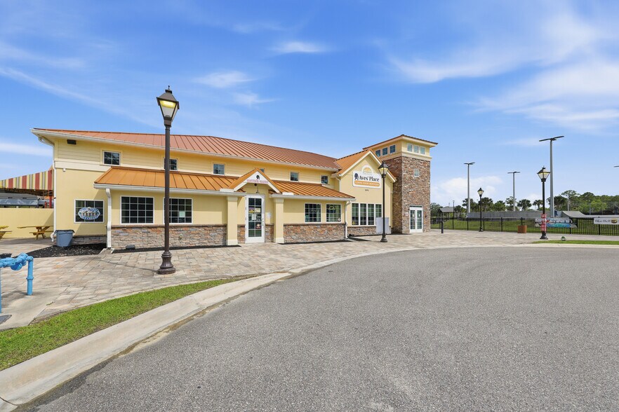 3095 Fell Rd, West Melbourne, FL à louer - Photo de l’immeuble – Image 2 sur 37