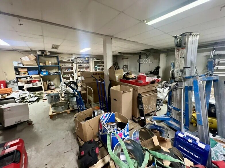 Industriel/Logistique dans Romainville à vendre - Photo de l’immeuble – Image 2 sur 15