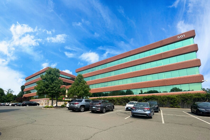 501 Kings Hwy E, Fairfield, CT à louer - Photo de l’immeuble – Image 1 sur 9