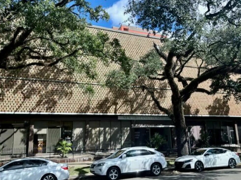 2475 Canal St, New Orleans, LA à louer Photo principale– Image 1 sur 2