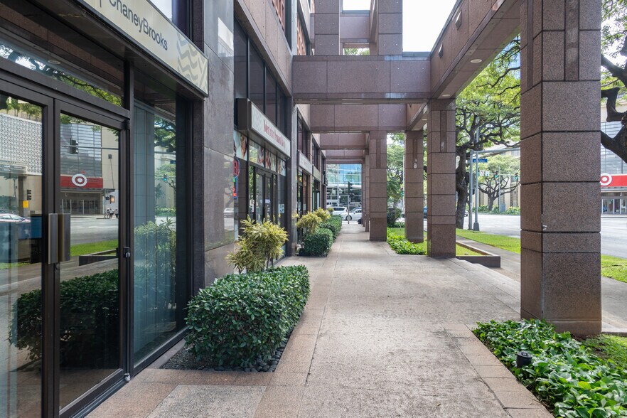 1440 Kapiolani Blvd, Honolulu, HI à louer - Photo de l’immeuble – Image 2 sur 7