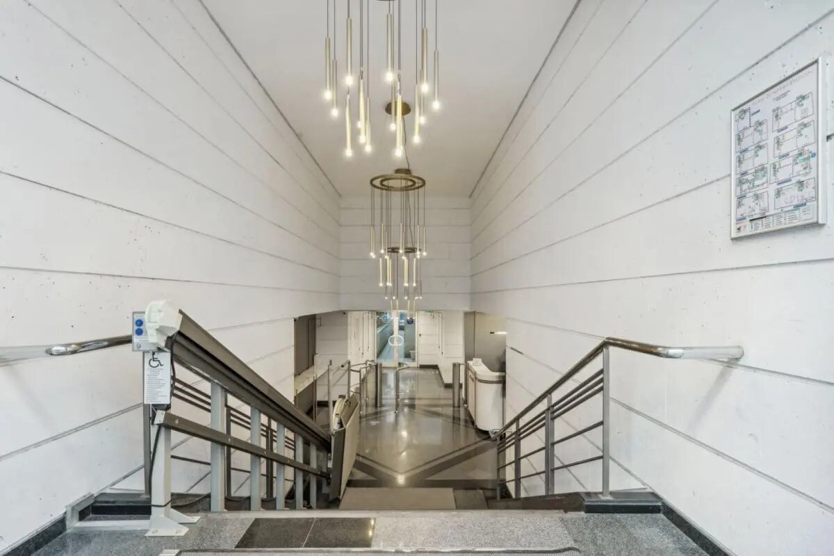 24 Rue Cambacérès, Paris à louer Photo de l’immeuble– Image 1 sur 17