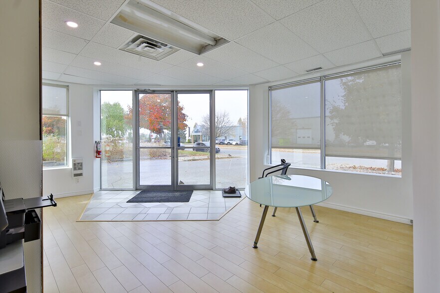 1100 Rue Hérelle, Longueuil, QC à vendre - Photo de l’immeuble – Image 2 sur 24