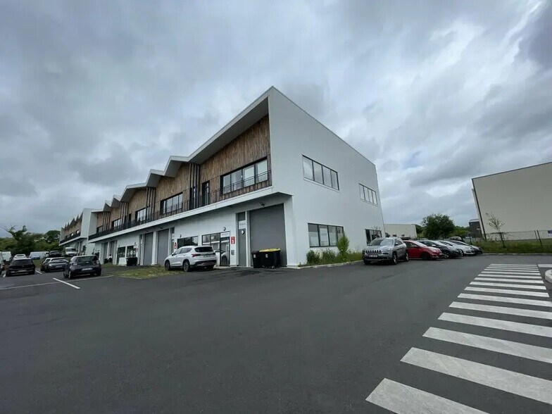 83 Rue Maurice Berteaux, Montmagny à vendre - Photo de l’immeuble – Image 2 sur 4