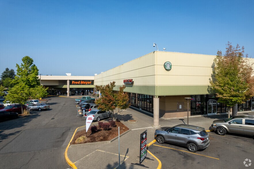 1111 NE 102nd Ave, Portland, OR à vendre - Photo principale – Image 1 sur 6