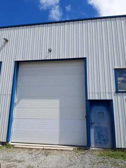 Industriel/Logistique dans Fareins à louer - Photo de l’immeuble – Image 2 sur 2