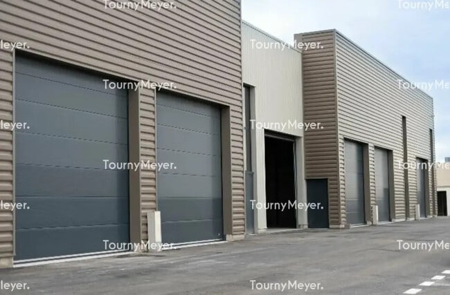 Plus de détails pour Local d’activités à vendre