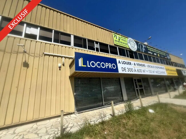 Plus de détails pour Local commercial à louer