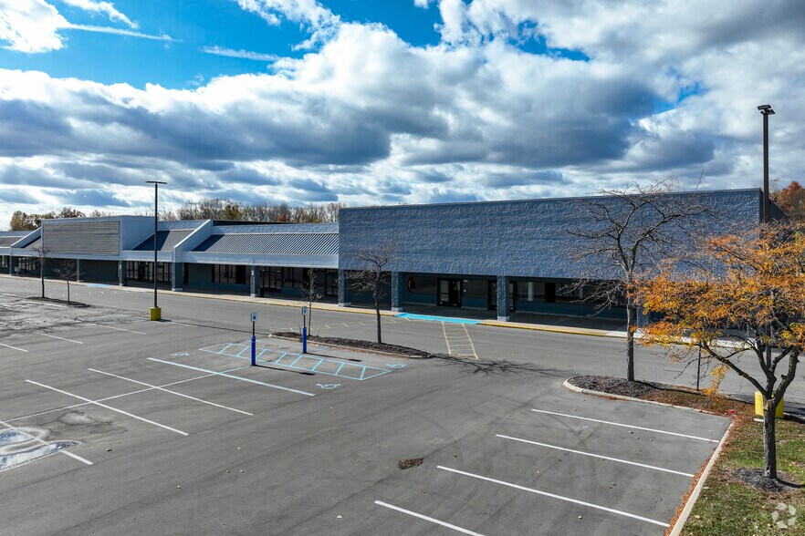 22263 Eureka Rd, Taylor, MI à vendre - Photo principale – Image 1 sur 5