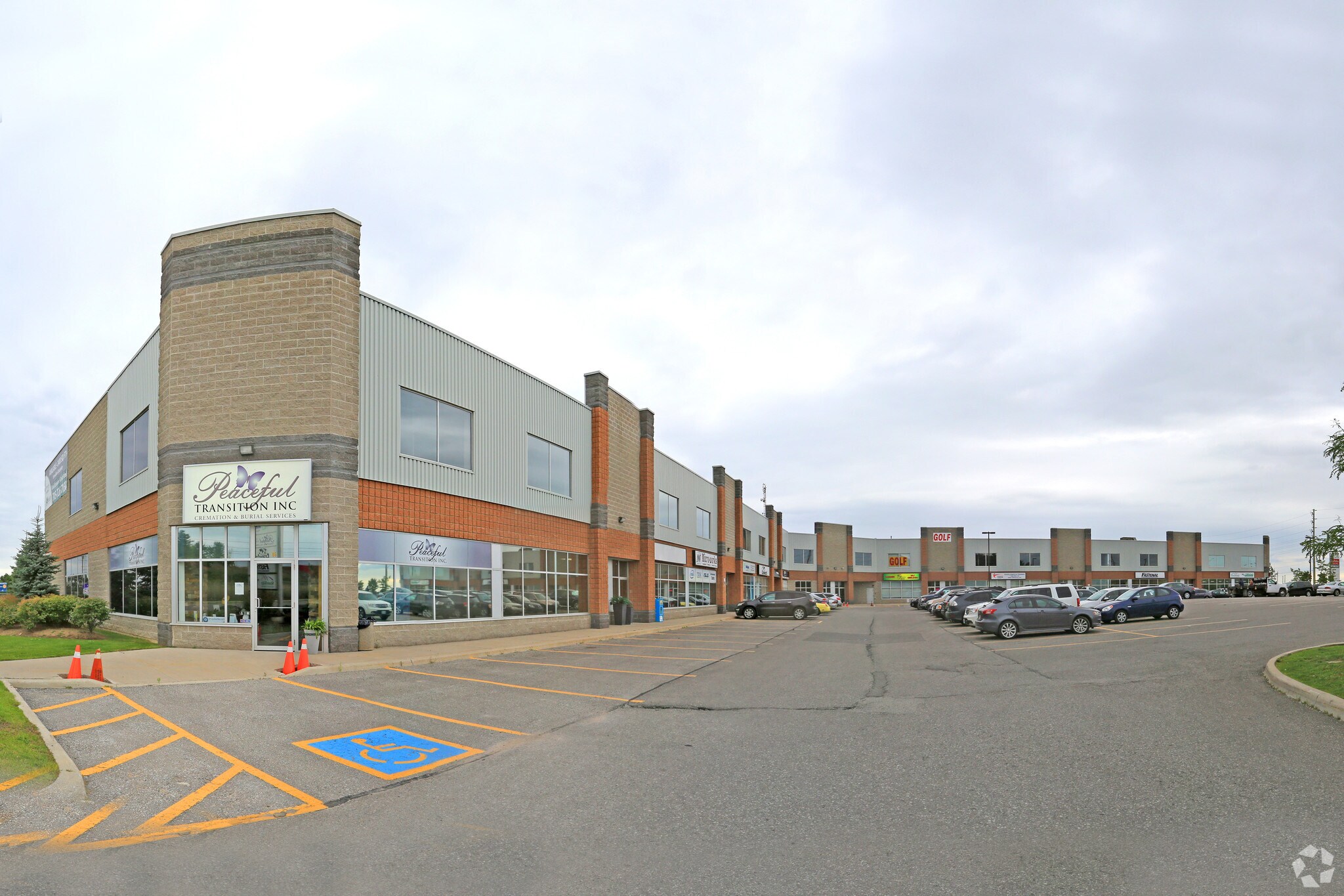 431 Bayview Dr, Barrie, ON à louer Photo principale– Image 1 sur 7