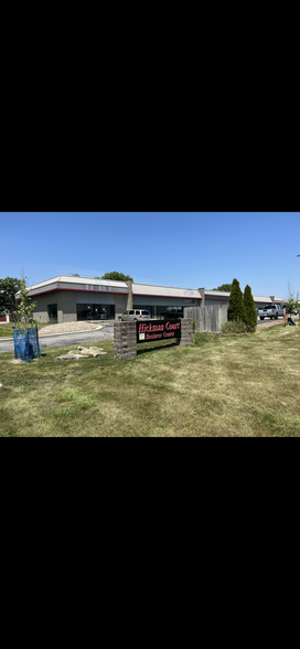 10095 Hickman Ct, Clive, IA à louer - Photo de l’immeuble – Image 3 sur 9