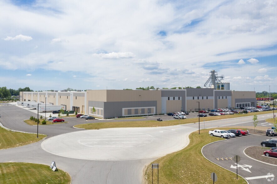 3657 TradePort Ct, Columbus, OH à louer - Photo principale – Image 1 sur 7