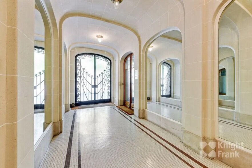 19 Bis Boulevard Delessert, Paris à louer - Photo de l’immeuble – Image 2 sur 8