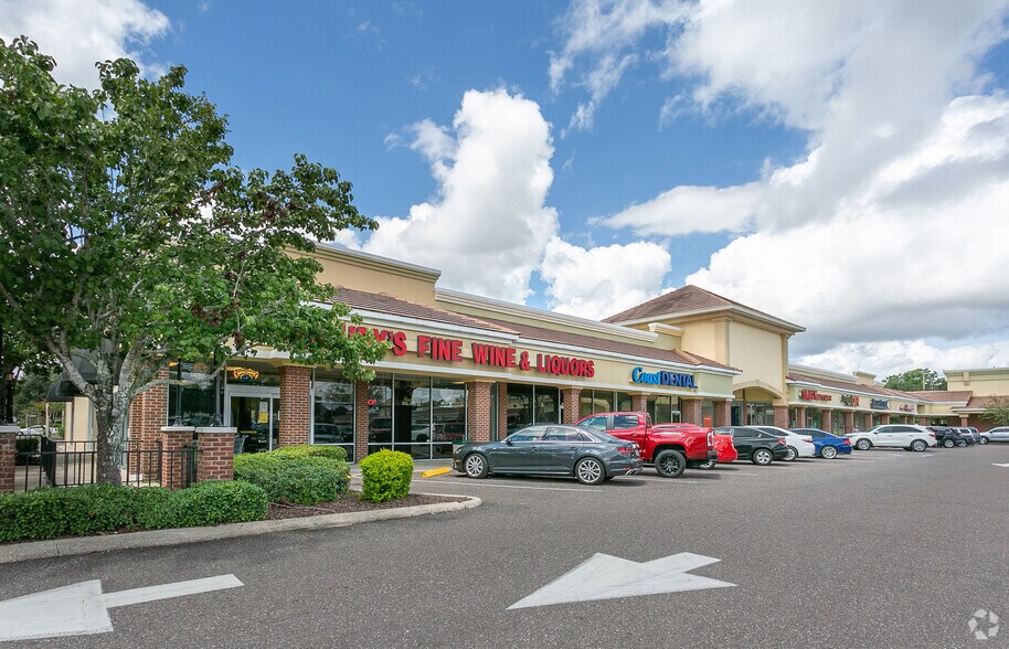 1490 S County Road 220, Orange Park, FL à louer - Photo principale – Image 2 sur 8