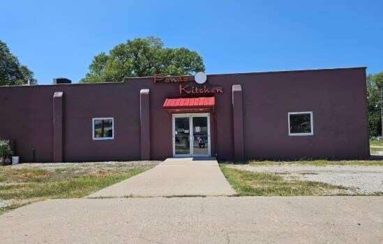 201 W Trapp St, Herington, KS à vendre - Photo de l’immeuble – Image 2 sur 6