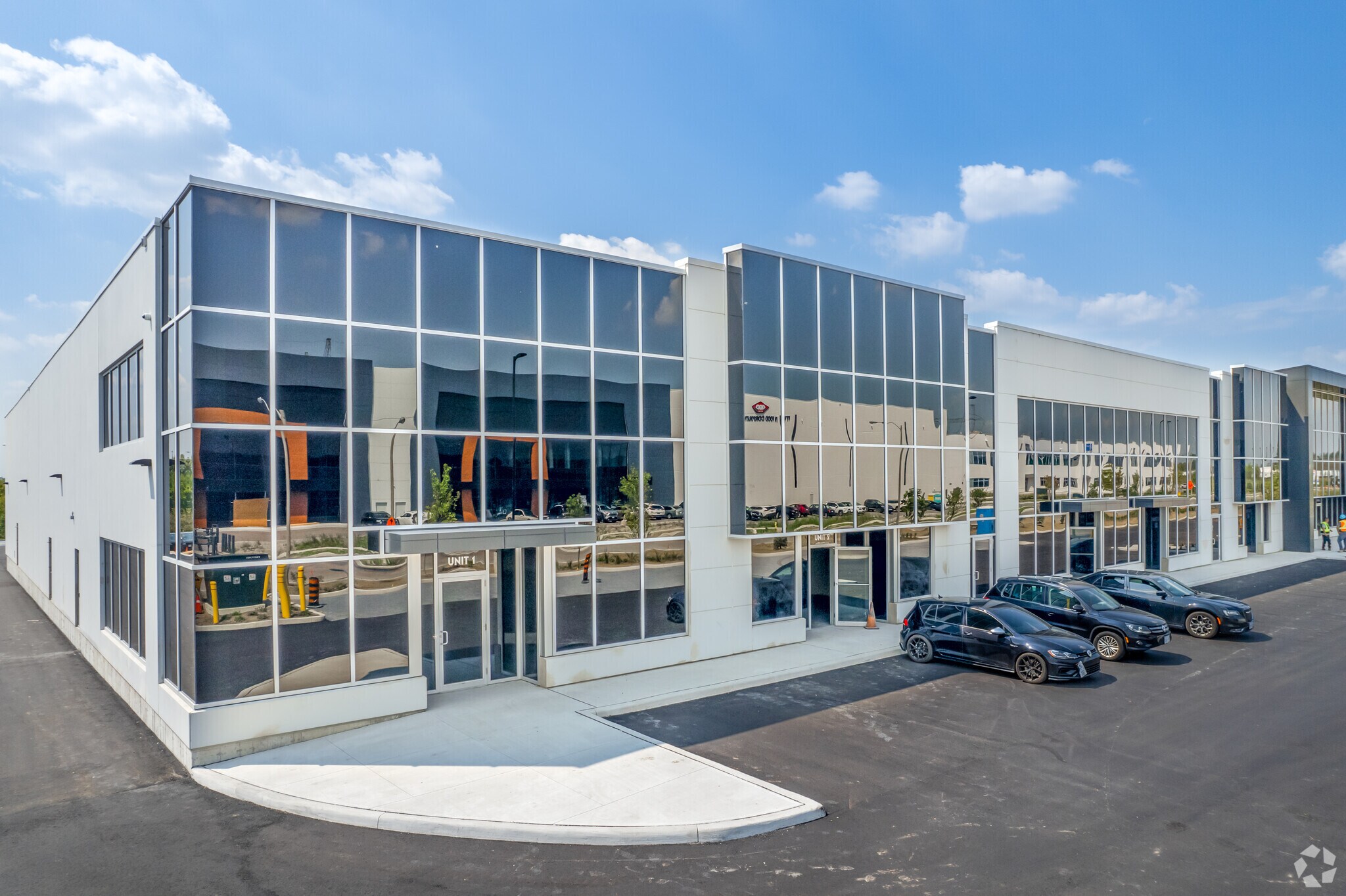 175 Milani Blvd, Vaughan, ON à louer Photo principale– Image 1 sur 4
