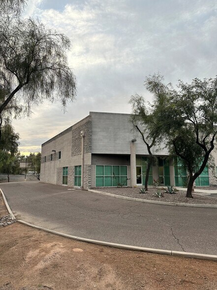3155 N Nevada St, Chandler, AZ à louer - Photo de l’immeuble – Image 1 sur 6