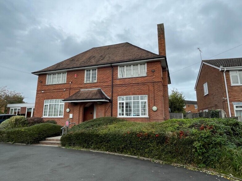 21 Station Rd, Studley à vendre - Photo de l’immeuble – Image 2 sur 6
