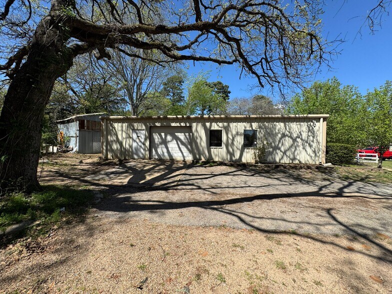 5133 Troup Hwy, Tyler, TX à louer - Photo principale – Image 1 sur 31