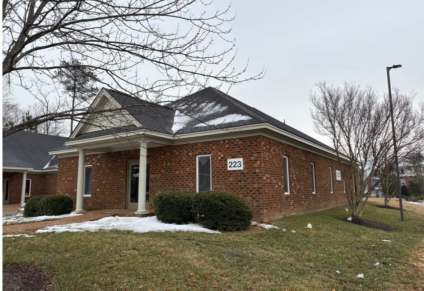 223 Bulifants Blvd, Williamsburg, VA à louer Photo de l’immeuble– Image 1 sur 14