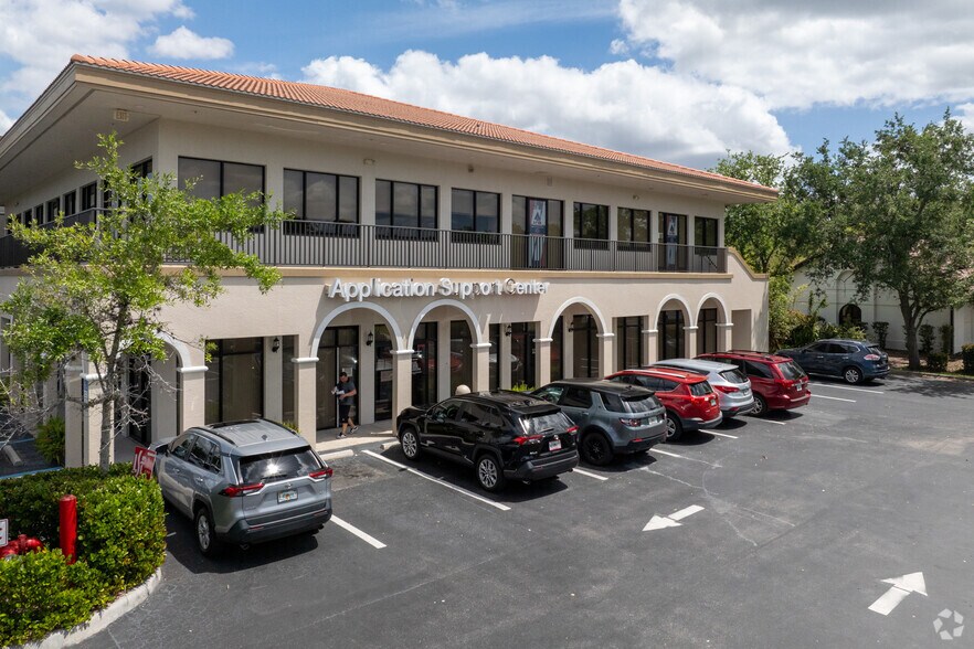 3850-3860 Colonial Blvd, Fort Myers, FL à louer - Photo de l’immeuble – Image 2 sur 5