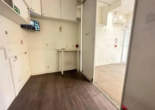 Plus de détails pour Local commercial à louer