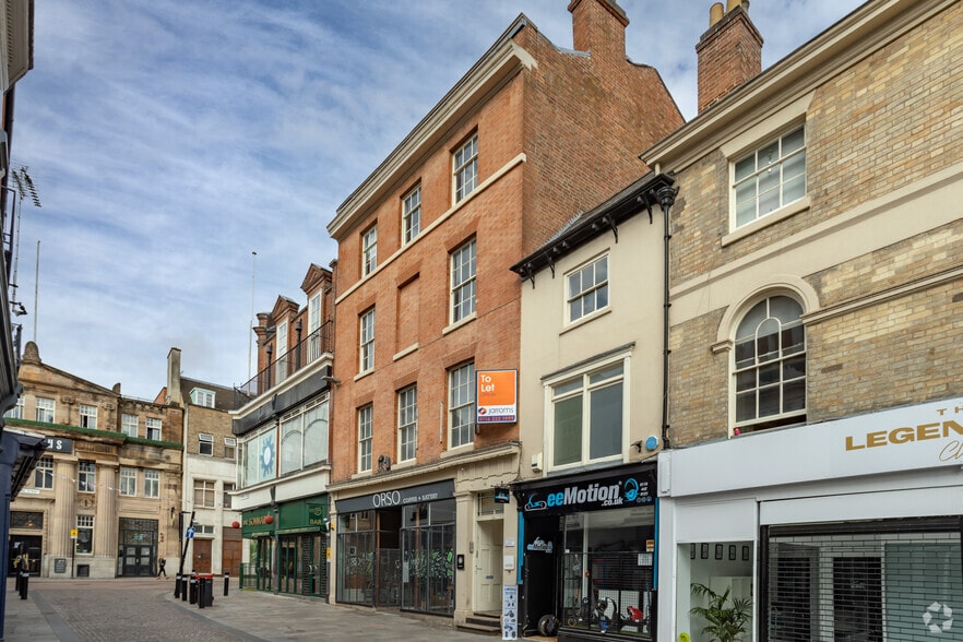 4 Market Pl, Leicester à louer - Photo principale – Image 1 sur 4