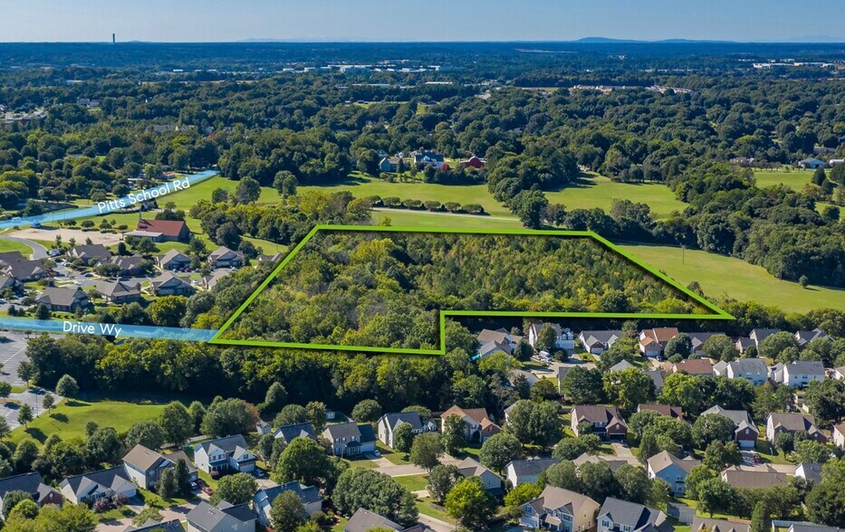 208 Pitts School Rd NW, Concord, NC à vendre - Aérien – Image 1 sur 3