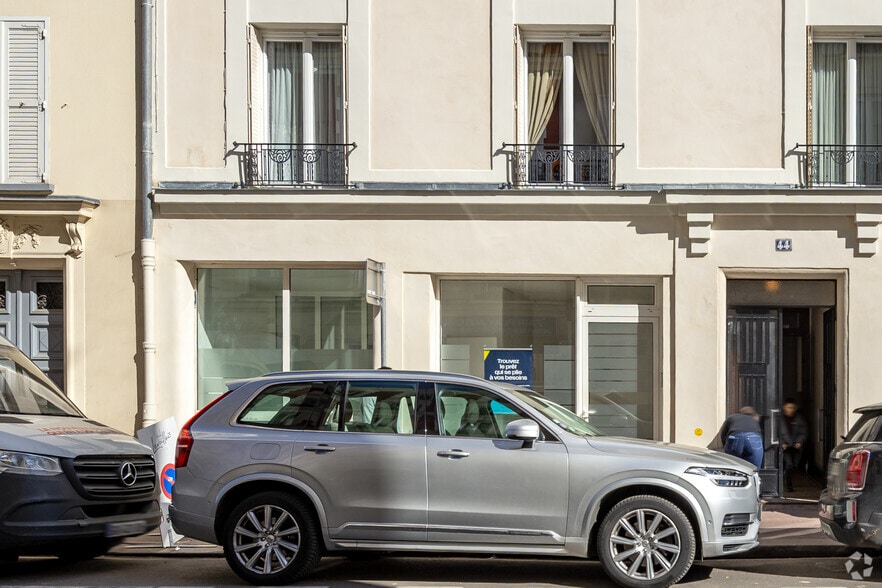 44 Rue Anatole France, Levallois-Perret à louer - Photo de l’immeuble – Image 3 sur 3