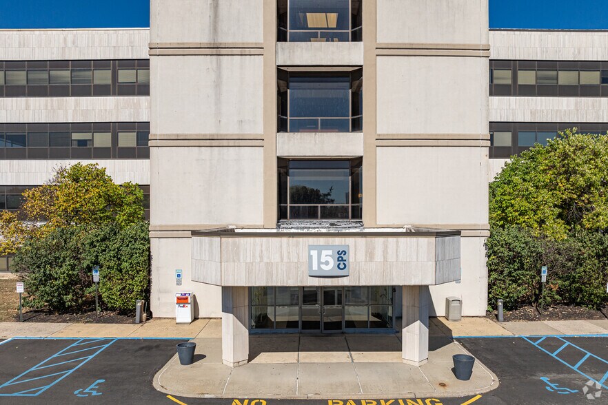 15 Corporate Pl S, Piscataway, NJ à louer - Photo de l’immeuble – Image 3 sur 7