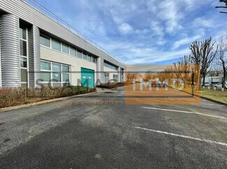 Plus de détails pour Bureau, Industriel/Logistique à louer