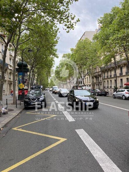Local commercial dans Paris à louer - Photo de l’immeuble – Image 1 sur 2