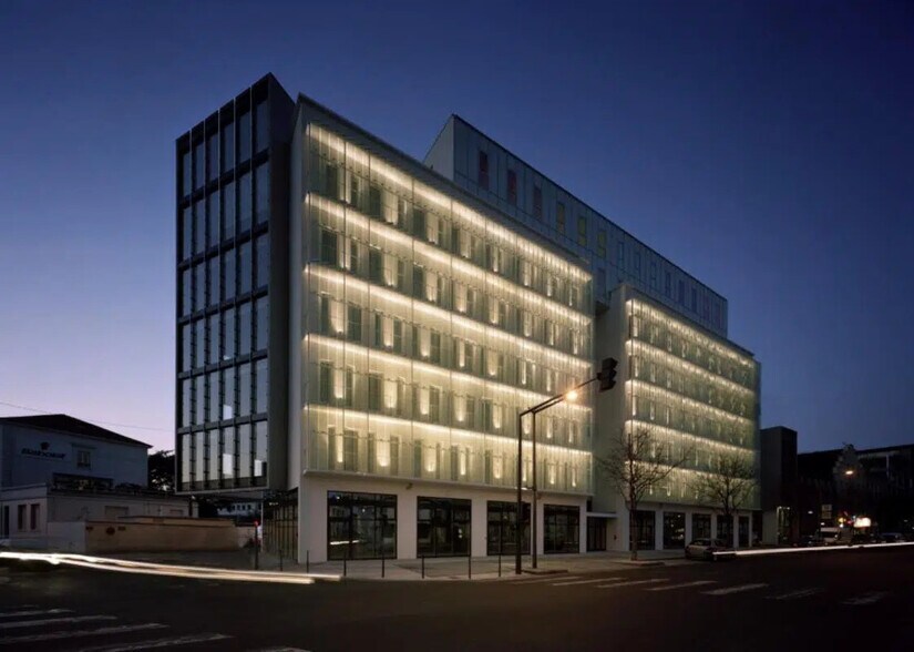210 Avenue Jean Jaurès, Lyon à louer - Photo de l’immeuble – Image 3 sur 5