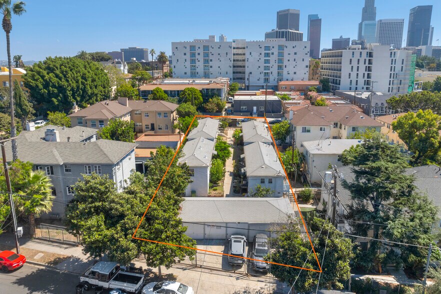261 Witmer St, Los Angeles, CA à vendre - Photo de l’immeuble – Image 3 sur 7