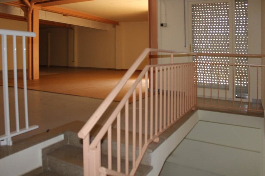 View Photo