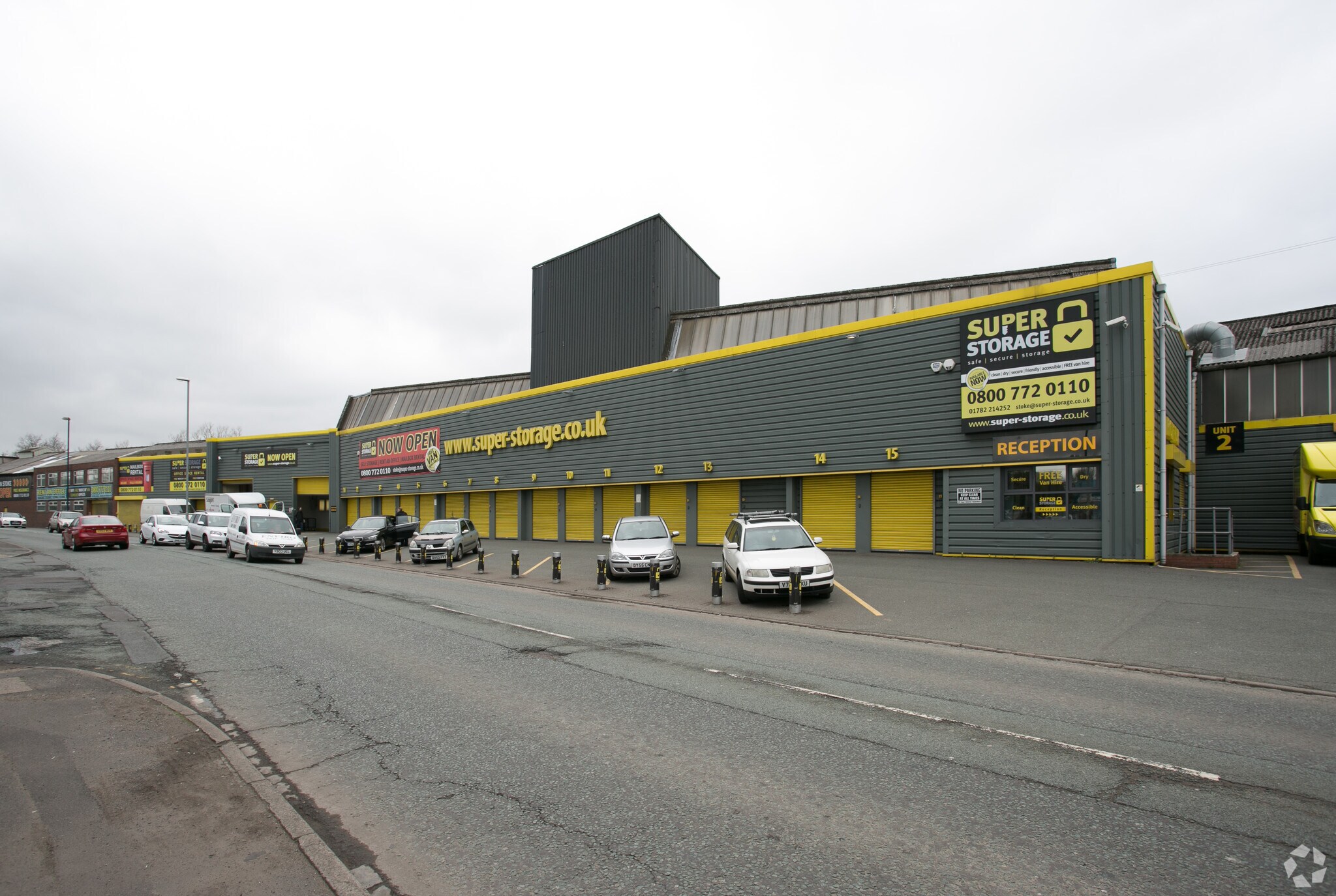 Leek New Rd, Stoke On Trent à louer Photo principale– Image 1 sur 3